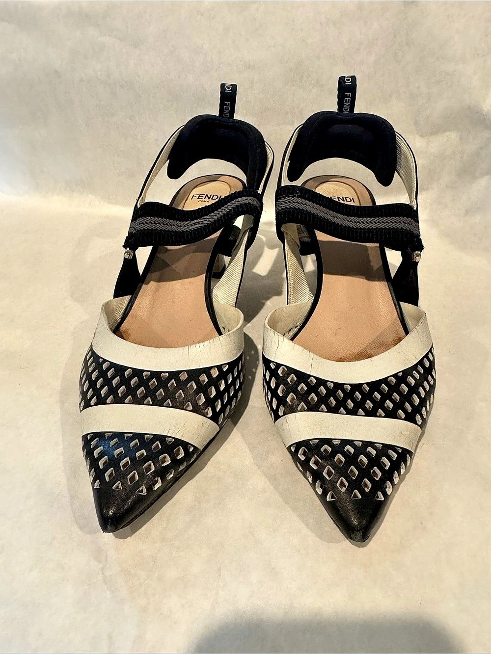 Fendi Colibrì Laser Cut Leather Slingback Pumps Black & White EU 37